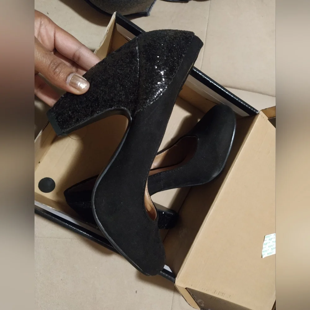 Black sequin heels - Picture 10 of 10